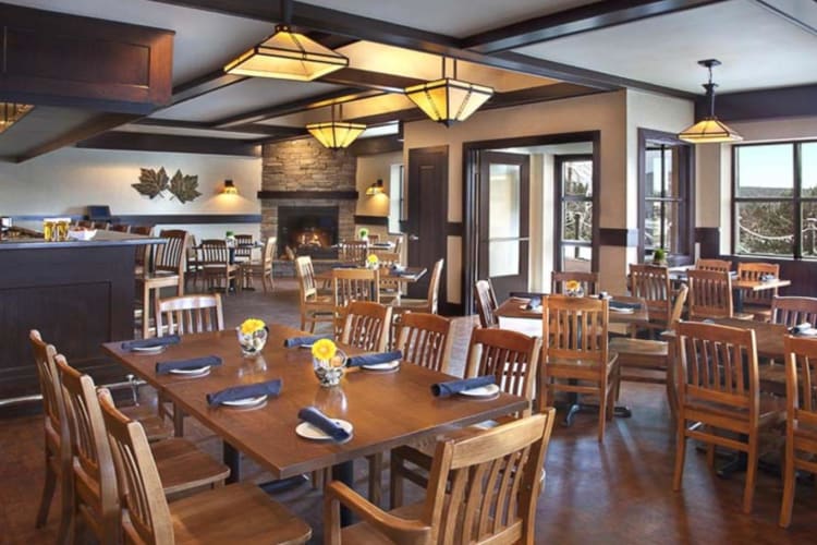 Maple Pub
